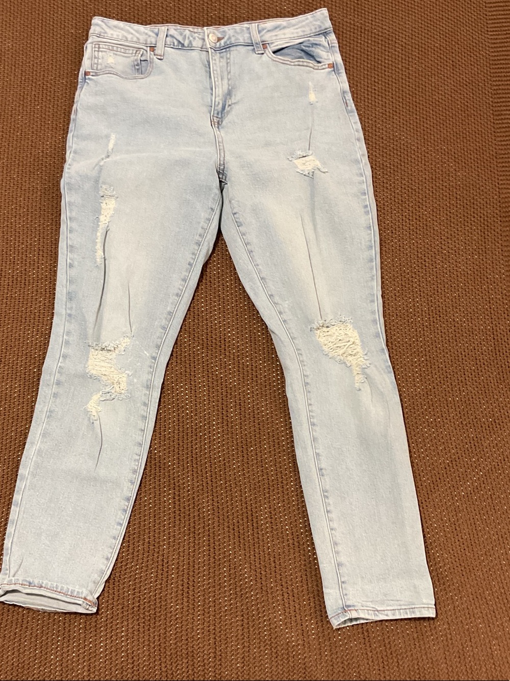 Women’s Light Blue Distressed Skinny Jeans